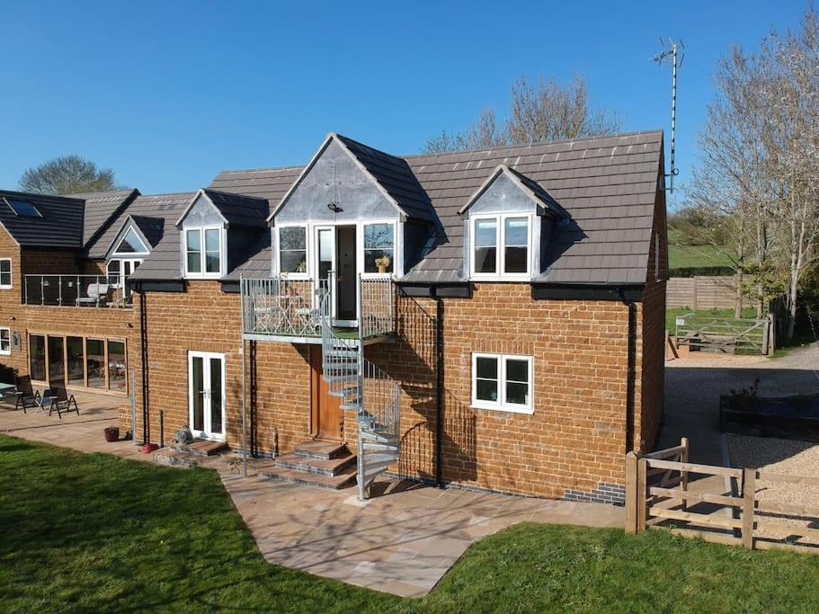 Field View Villa Braunston  Luaran gambar